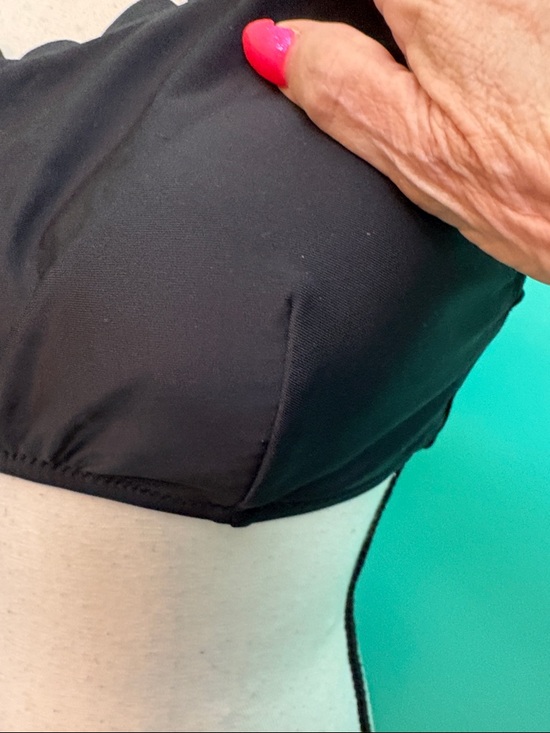 Cupshe Black One-Shoulder Scalloped Bikini Set - Picture 3 of 10